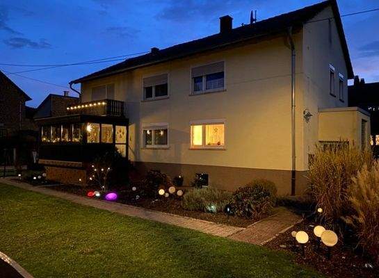 Außenansicht am Abend