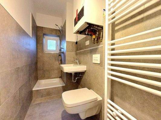 20251128_101038_resized