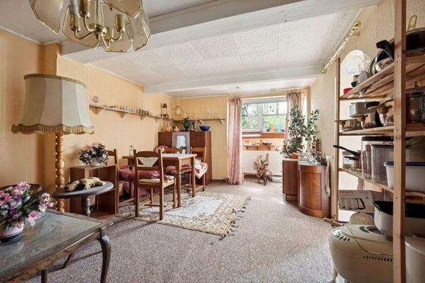 Zimmer im Souterrain