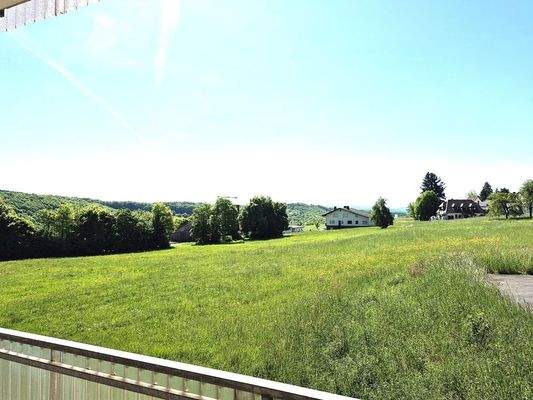 Blick vom Balkon Richtung Hofstelle