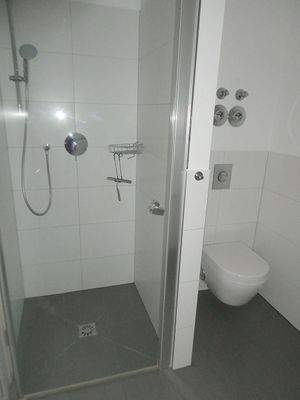 Gästebad mit Dusche