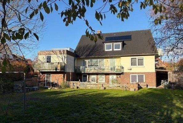 Hausansicht Garten.jpg