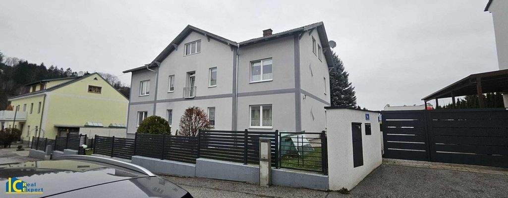 Alle Wohnungen saniert...