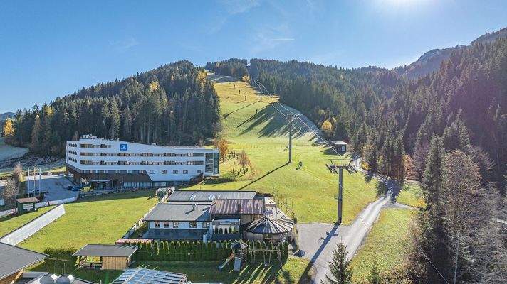 KITZIMMO-Après-Ski & Gastgewerbebetrieb in Toplage an der Skipiste Fieberbrunn kaufen.