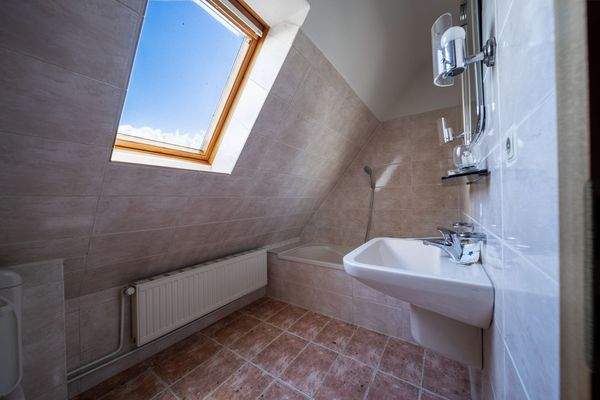 Großes_Mehrfamilienhaus_Bergedorf-61