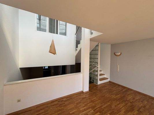 Der Blick vom Wohnzimmer ins Haus