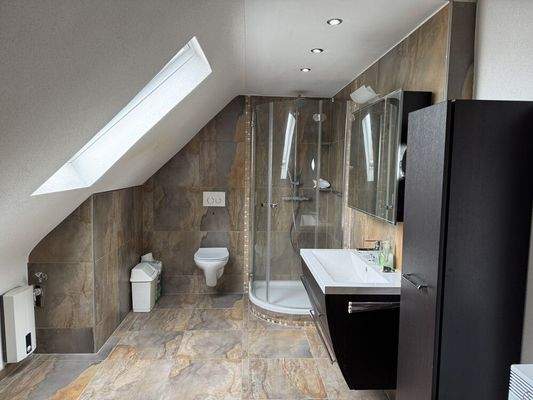 Tolles Bad im Obergeschoss