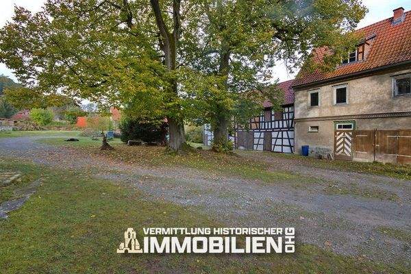 Innenhof Remise und Baronshaus