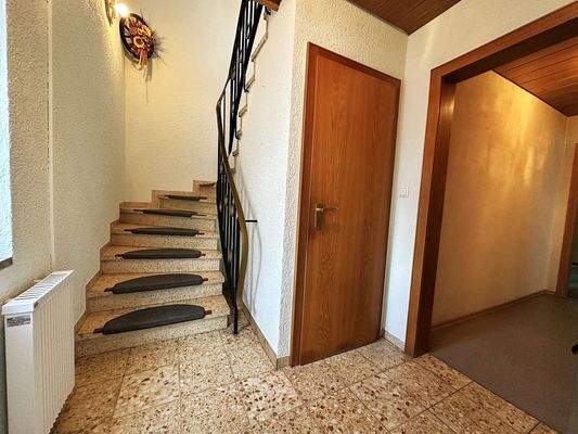 Haus 2 - Flur_Treppenhaus