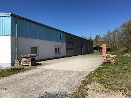 Halle Ansicht OST Rolltor 