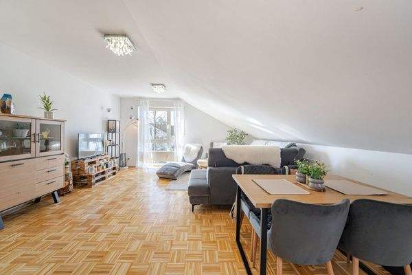 Wohn- und Essbereich