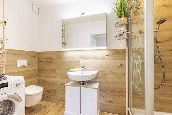 Einliegerwohnung - Duschbadezimmer