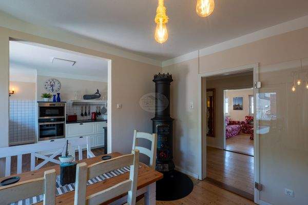 Essbereich Stadthaus mit Kamin