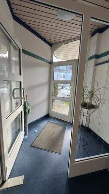 Eingang mit Windfang