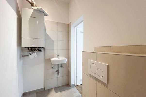 Duschbad mit Etagenheizung