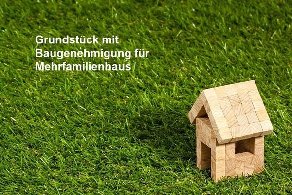 Grundstück mit Baugenehmigung für Mehrfamilienhaus