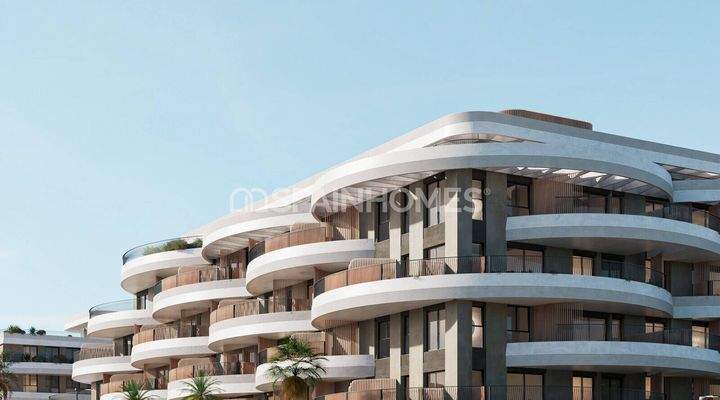 Spacious Apartments in a Complex with Pool and Garden in Málaga