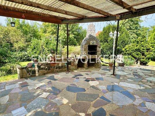 Wunderschöne und geschützte Terrasse