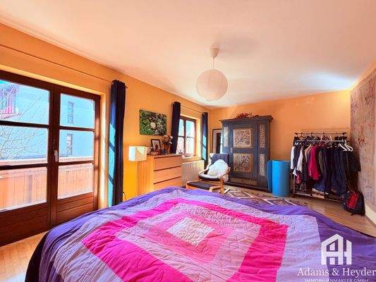 Schlafzimmer 1, Bild 2, 1.OG