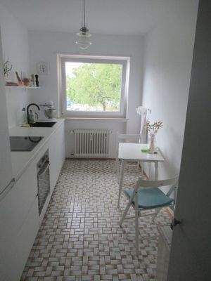 Küche mit Einbauküche