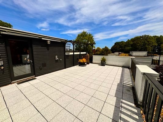 Dachterrasse für herrliche Stunden im Freien 