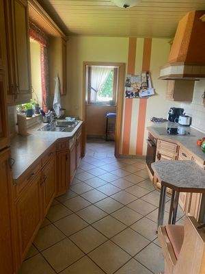 Küche EG mit Zugang zur Speis