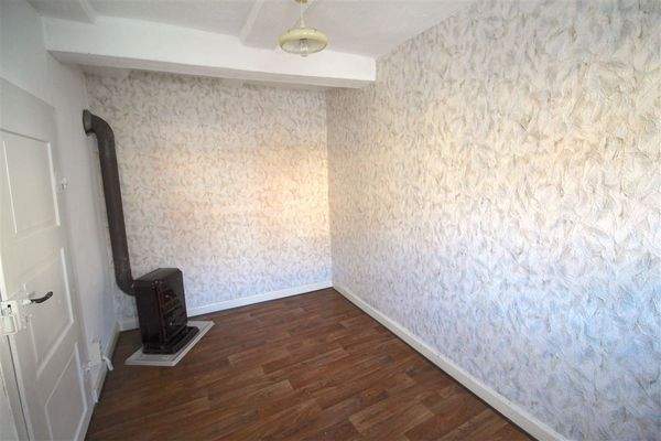 Schlafzimmer 1 OG, Ofen