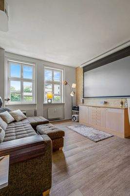 Südseite der Geschichte – Wohnen im Denkmal mit Aufzug