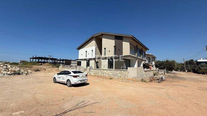 Brand New Villas in an Advantageous Location in İzmir Urla