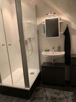 Bad mit Dusche (DG).jpg