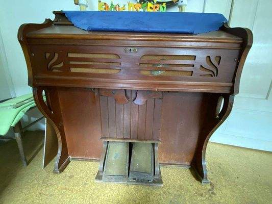 42 wo man Musik macht, tanzt und lacht, da lass di