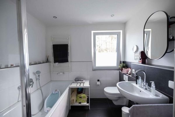 Modernes Tageslichtbad