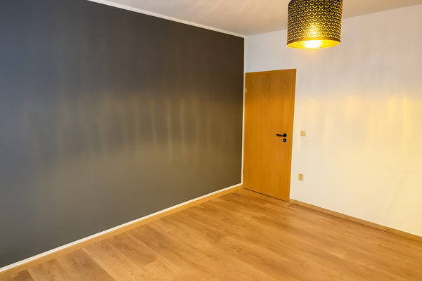 Schlafzimmer Bild 2 (1.OG links).png