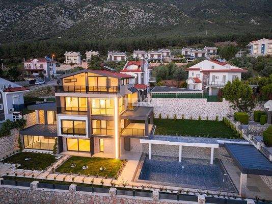 4-Bedroom Villa with Rich Features in Muğla Fethiye