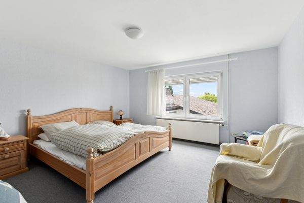 Schlafzimmer 1OG