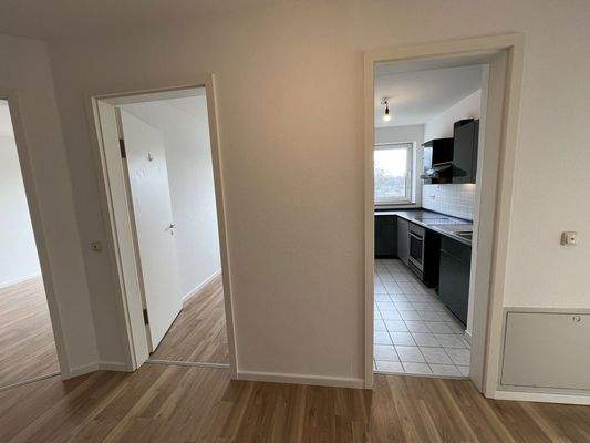 Flur, kl. Zimmer, Küche