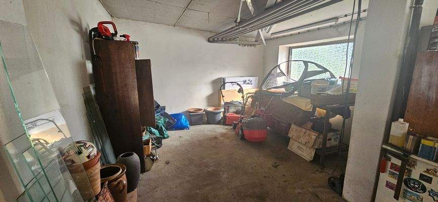 Garage/Abstellmöglichkeit