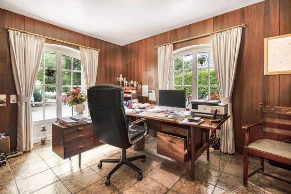 Büro im Erdgeschoss