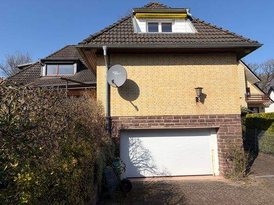 Tiefgarage mit Rolltor elektrisch