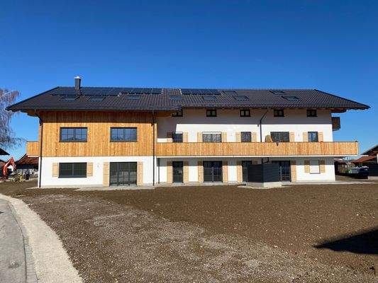 Haus Front Seite.jpg