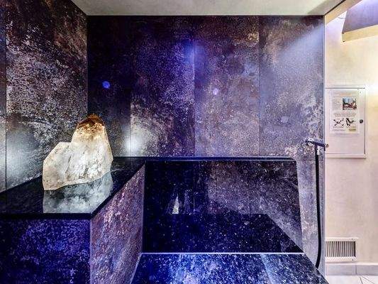 UG Wellnessbereich Grotte