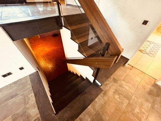 33.1. Treppe EG zu UG