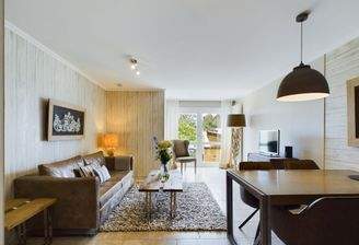 Apartment 15