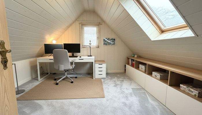 Ausgebauter Dachboden KI-Homestaging