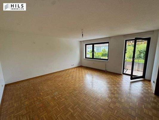 Wohnzimmer - 2. Ansicht.JPG