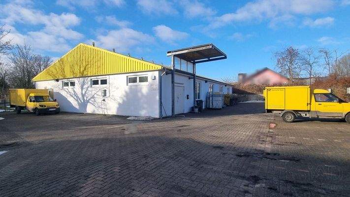 Gewerbeimmobilie Außenansicht