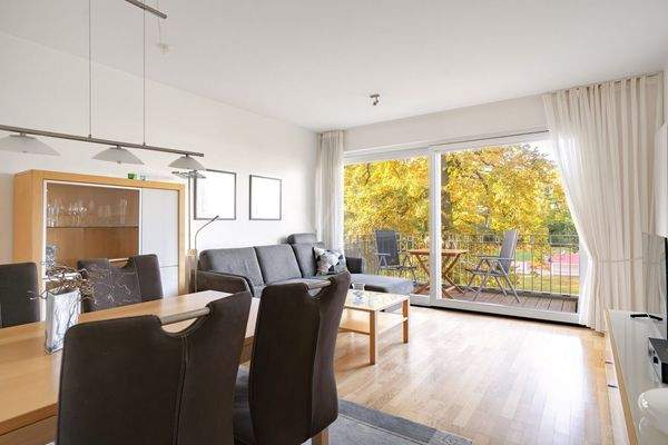 Wohn-und Essbereich mit Balkon in SüdWest Ausrichtung