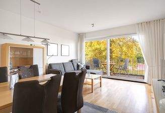 Wohn-und Essbereich mit Balkon in SüdWest Ausrichtung