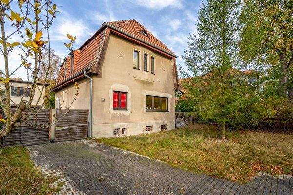 Pool & Freizeithaus am Waldrand