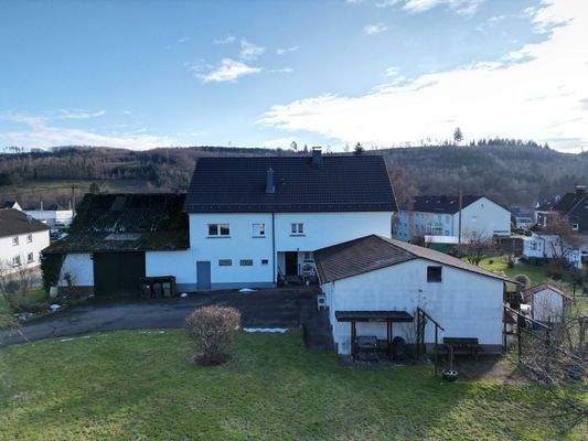 Seitenansicht vom Haus
